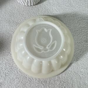 Vintage Tupperware 616 Jello Pudding Mold Bowl, Flower Design, Jell-N-Serve